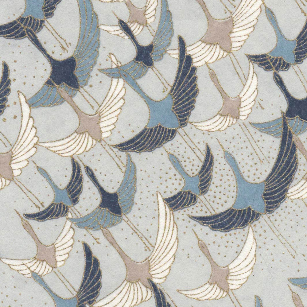 carré de 10cm par 10cm de papier japonais yuzen chiyogami aux motifs d'envolée de grues « graphiques » dans les tons gris perle, bleus et taupe adeline klam (M753)