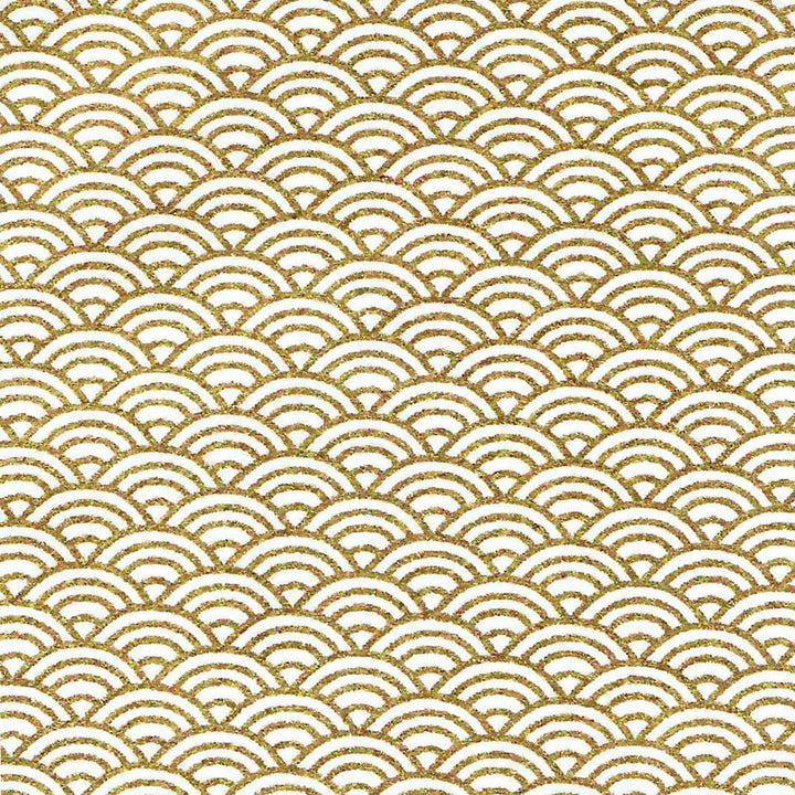 carré de 10cm par 10cm de papier japonais yuzen chiyogami aux motifs de petites vagues dans les tons dorés et blancs adeline klam (M444)