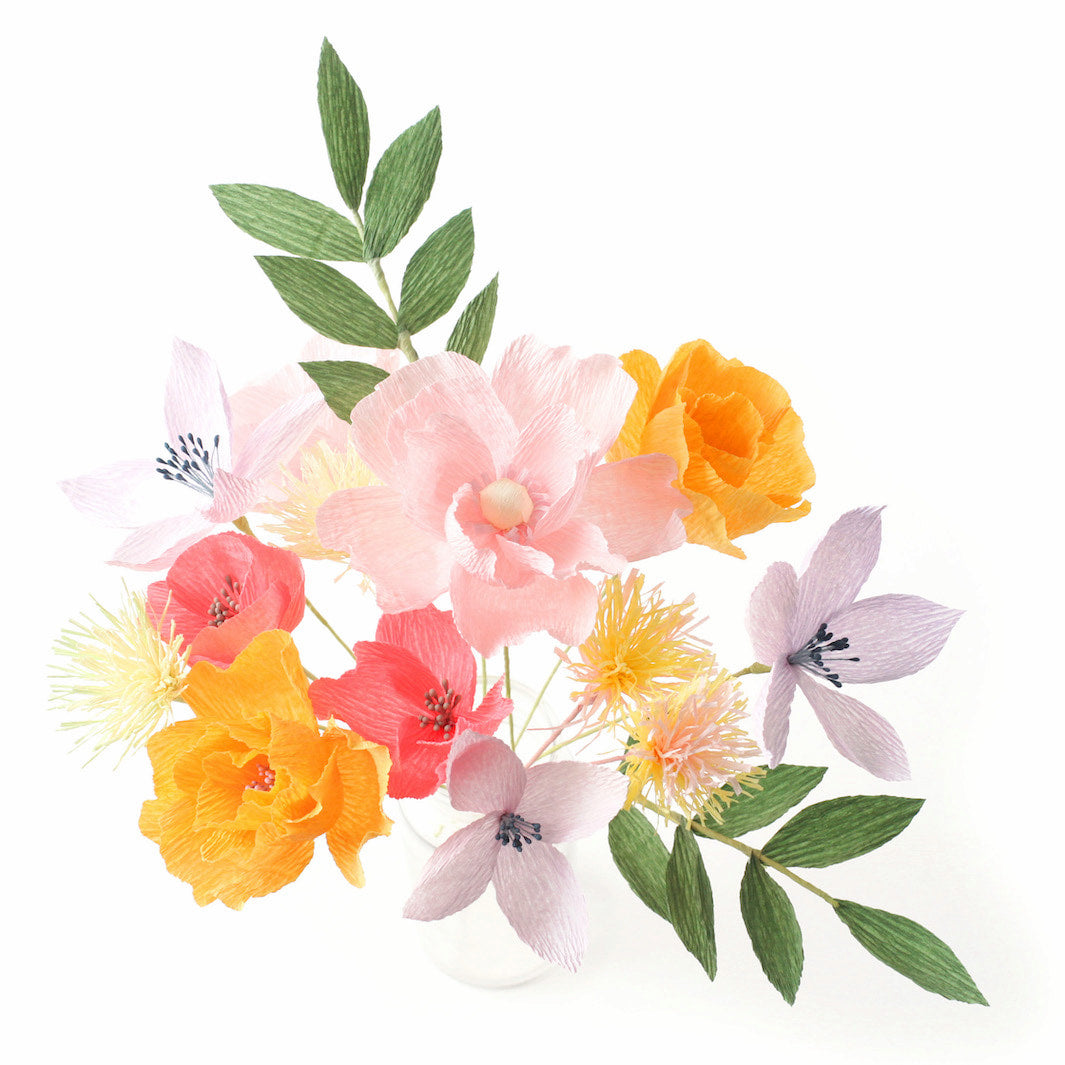 photo packshot du bouquet monté du kit bouquet de fleurs de en crépon dans les tons jaunes, roses, orange et verts « agrume » adeline klam