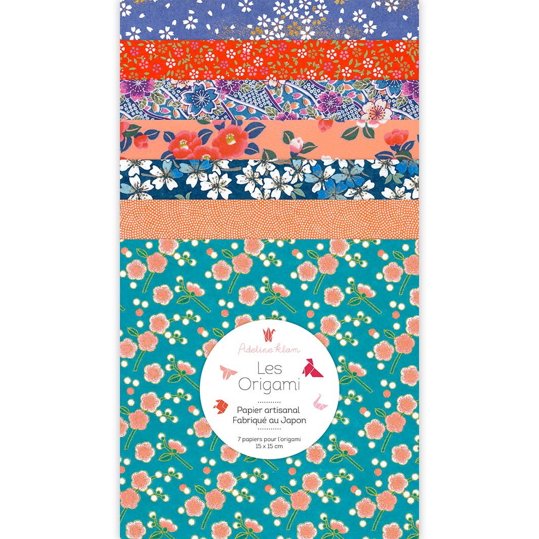 photo packshot du set de 7 carrés de papiers japonais adeline klam de 15cm par 15cm dans les tons rouge orange, corail, bleu moyen et turquoise « colette » (T10)
