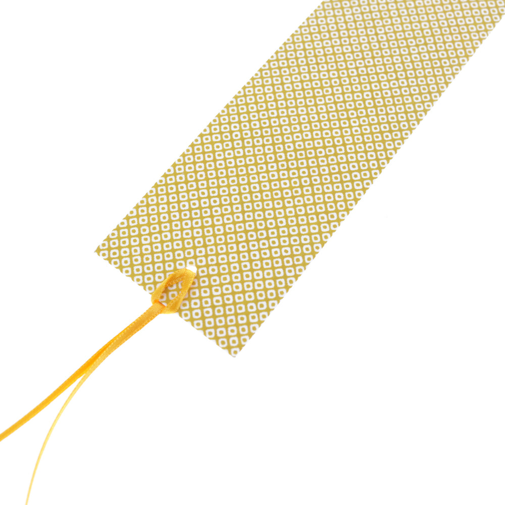 photo packshot du recto du marque-page en papier japonais au motif de kanoko jaune moutarde (M603) adeline klam