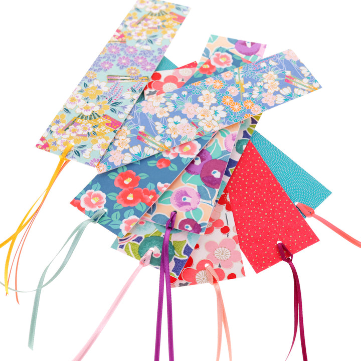 photo d'une sélection de marque-pages en papier japonais adeline klam