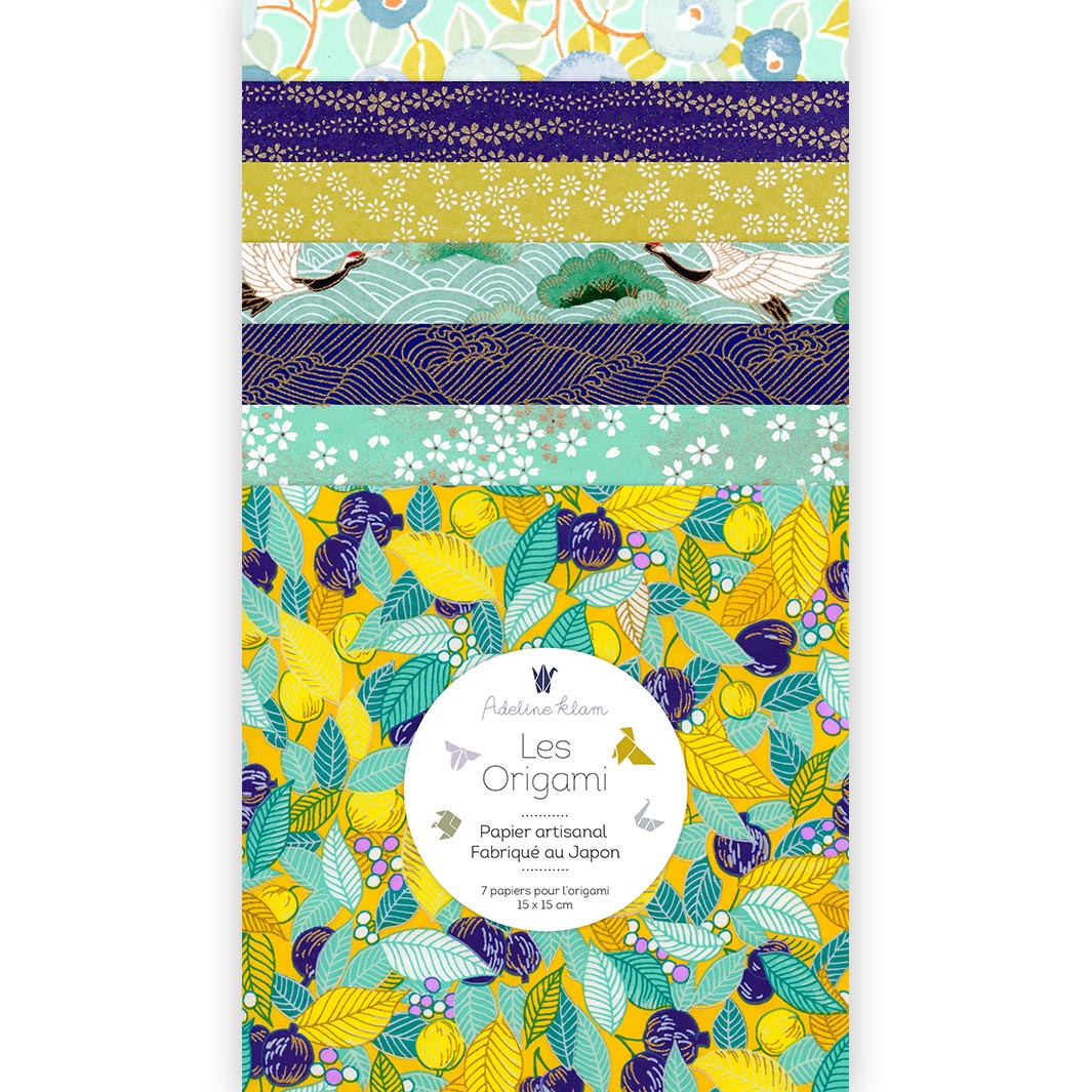 pochette de 7 carrés de papiers japonais adeline klam de 15cm par 15cm dans les tons jaune moutarde, bleu nuit et vert d'eau « cédrat »