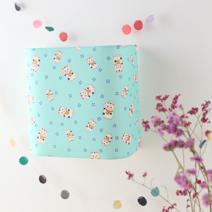 Applique murale japonaise - Maneki Neko - Menthe, Orange et Bleu Violet - M838