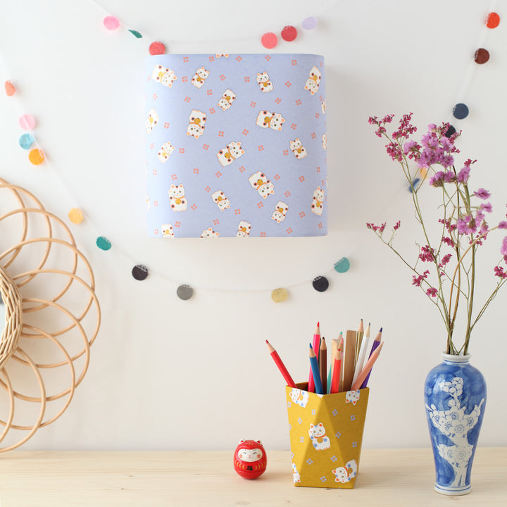 Applique murale japonaise - Maneki Neko - Lavande, Corail et Moutarde - M839