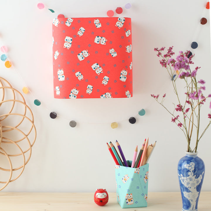 Applique murale japonaise - Maneki Neko - Rouge Orangé et Bleu Gris - M843