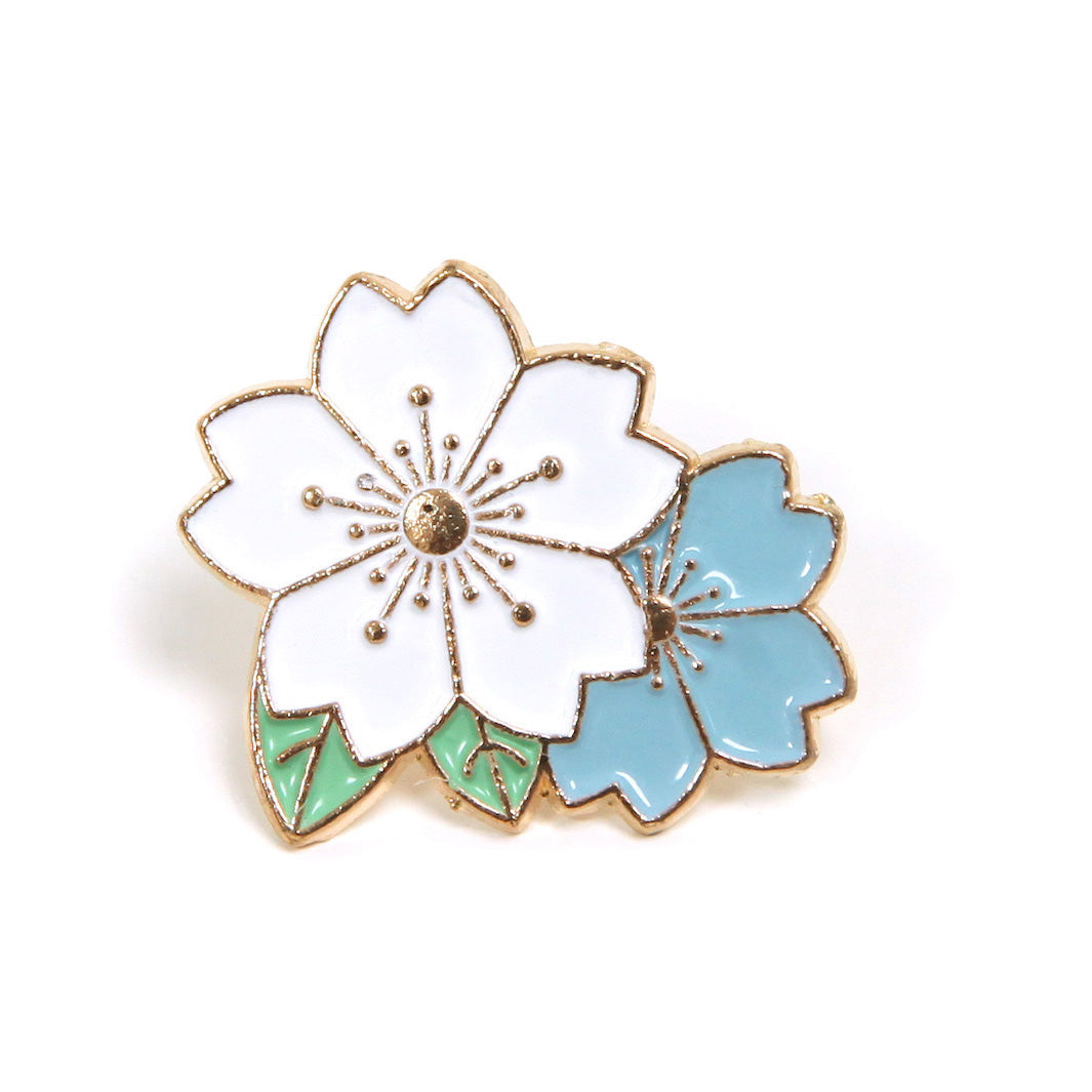 Pin's - Fleurs de Cerisier - Blanc et Bleu