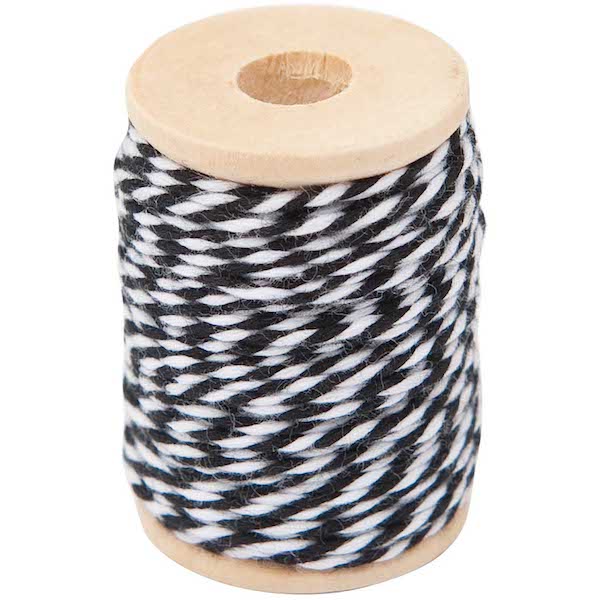 Cotton thread - Black and White