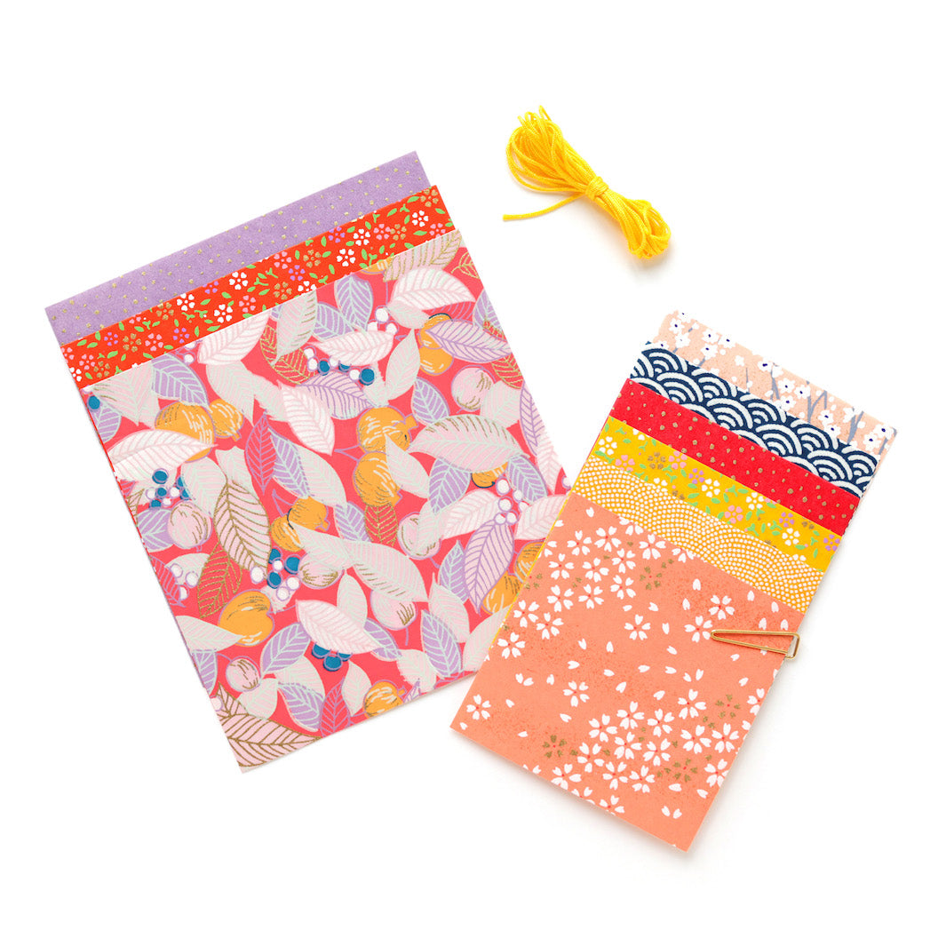 assortiment de papiers japonais du kit 3 petites kokeshi dans les tons roses, jaune moutarde, corail, mauve et bleu marine de la gamme « pondichéry » adeline klam