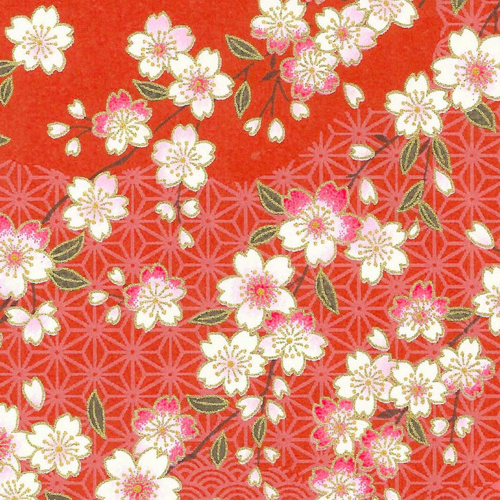 carré de 10cm par 10cm de papier japonais yuzen chiyogami aux motifs de fleurs de cerisier et de motifs variés dans les tons rouge orangé adeline klam (M385)