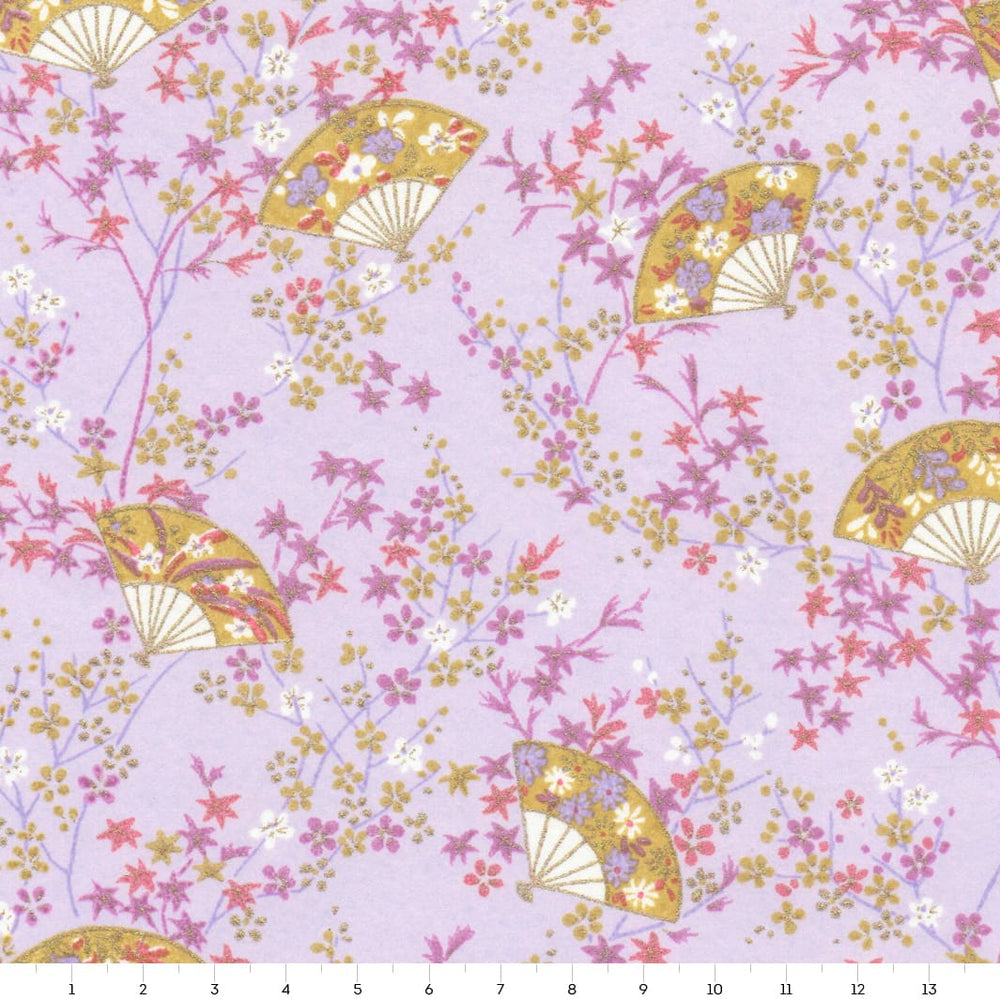 carré de 14cm par 14cm de papier japonais yuzen chiyogami aux motifs « 4 saisons » dans les tons lilas, mauve, roses, jaune moutarde et dorés adeline klam (M1035)