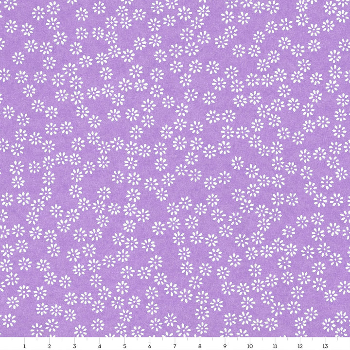 carré de 14cm par 14cm de papier japonais yuzen chiyogami aux motifs de semi de fleurs blanches sur fond violet adeline klam (M1071)