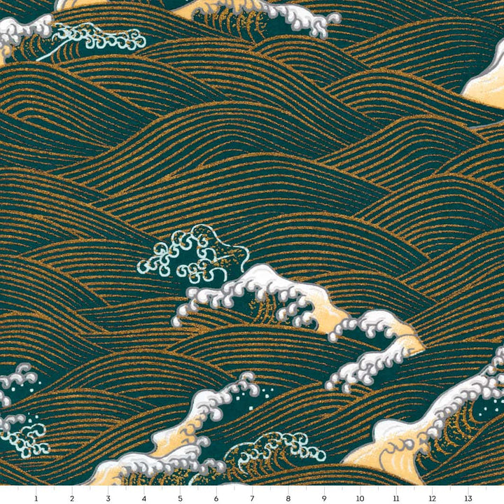 carré de 14cm par 14cm de papier japonais yuzen chiyogami aux motifs de vagues et d'écumes dans les tons bleu canard, beige et dorés adeline klam (M941)