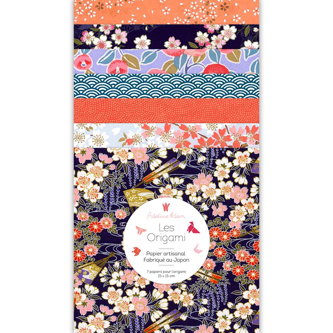 image packshot du set de 7 carrés de papiers japonais adeline klam de 15cm par 15cm dans les tons corail, bleu clair, bleu foncé, violets et roses « kimono » (J5) adeline klam