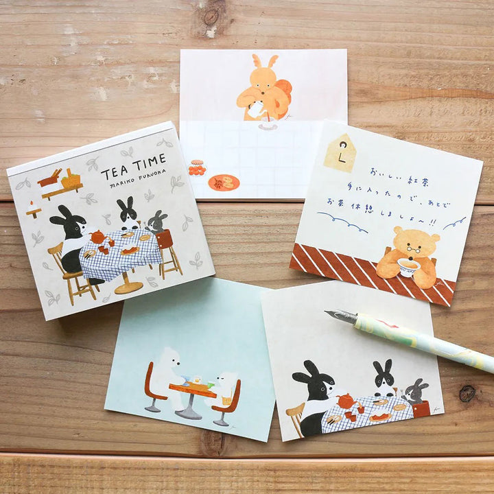 photo d'ambiance du bloc-notes de 120 feuilles « tea time » par Mariko Fukuoka pour Cozyca Products