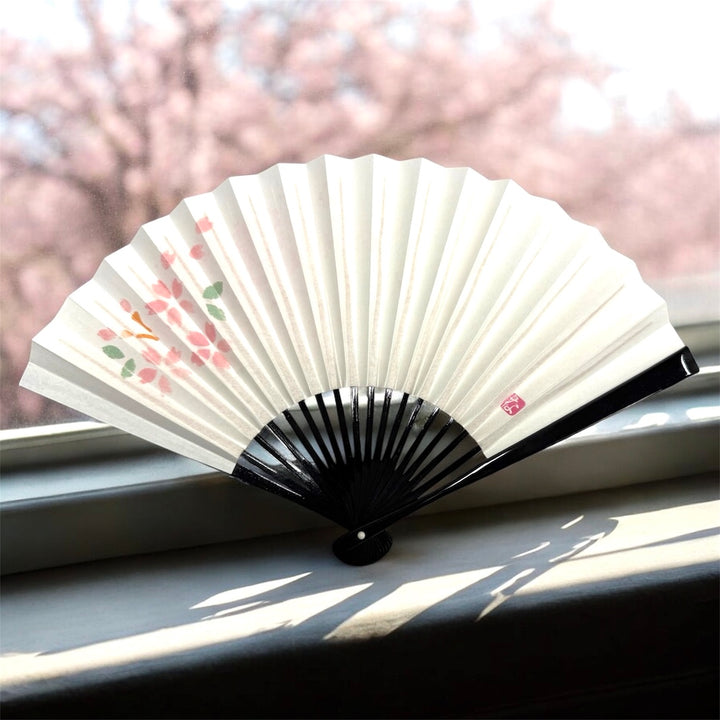 photo d'ambiance de l'atelier peinture sur éventail avec la marque IBASEN