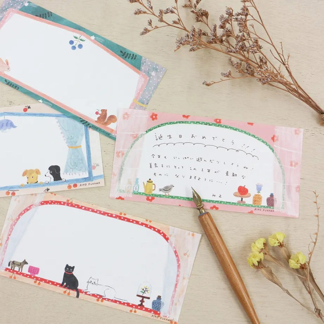photo d'ambiance du bloc-notes de 20 feuilles « little widow » par Aiko Fukawa pour Cozyca Products