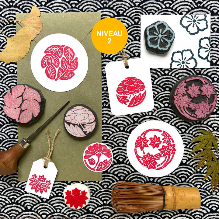 photo d'ambiance de l'atelier tampons « sceaux japonais » (niveau 2) de nathalie du héron graveur