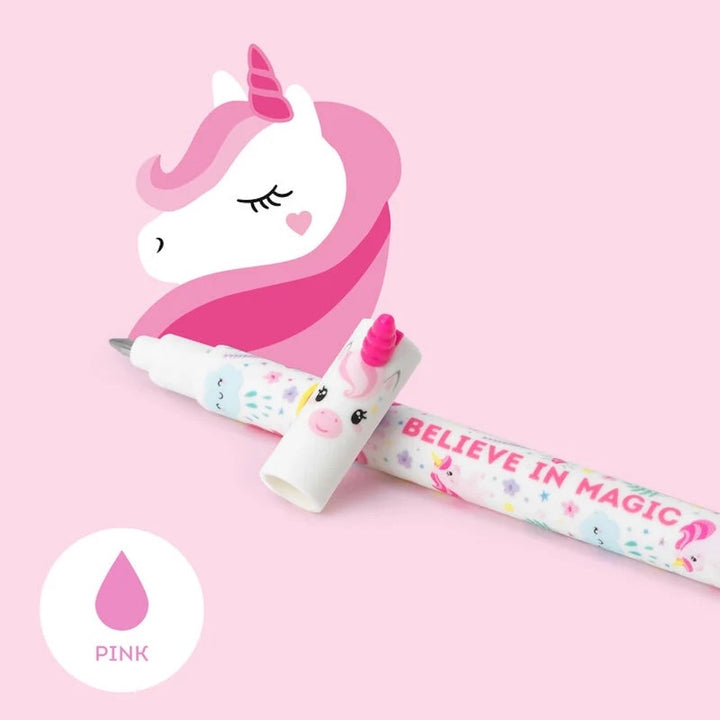 photo d'ambiance du stylo gel effaçable en forme de licorne multicolore à l'encre rose et à la pointe 0,7mm legami