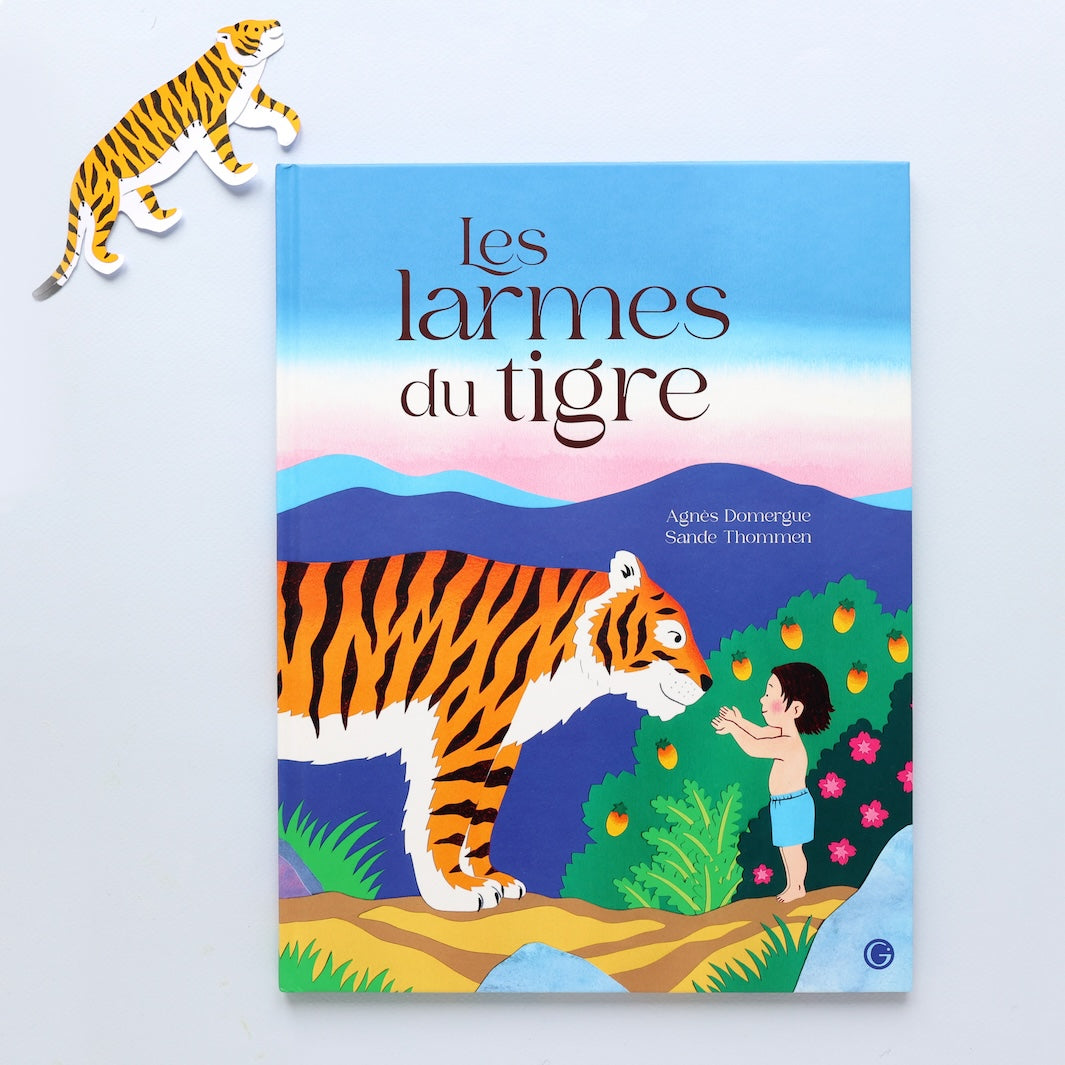 photo d'ambiance en vue de face du livre « les larmes du tigre » de sande thommen