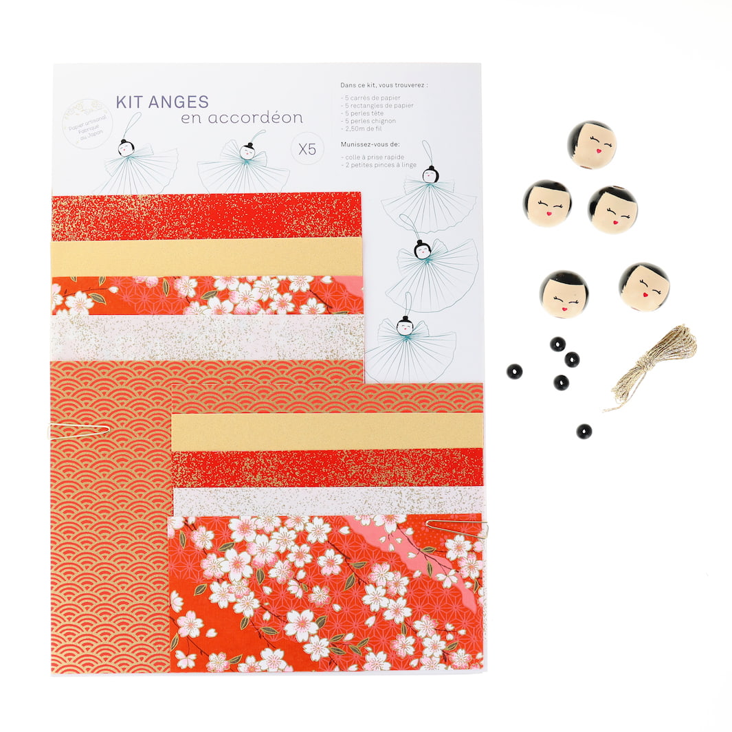 photo packshot du packaging et du matériel du kit anges accordéon rouge orange, dorés et blanc « goji » adeline klam