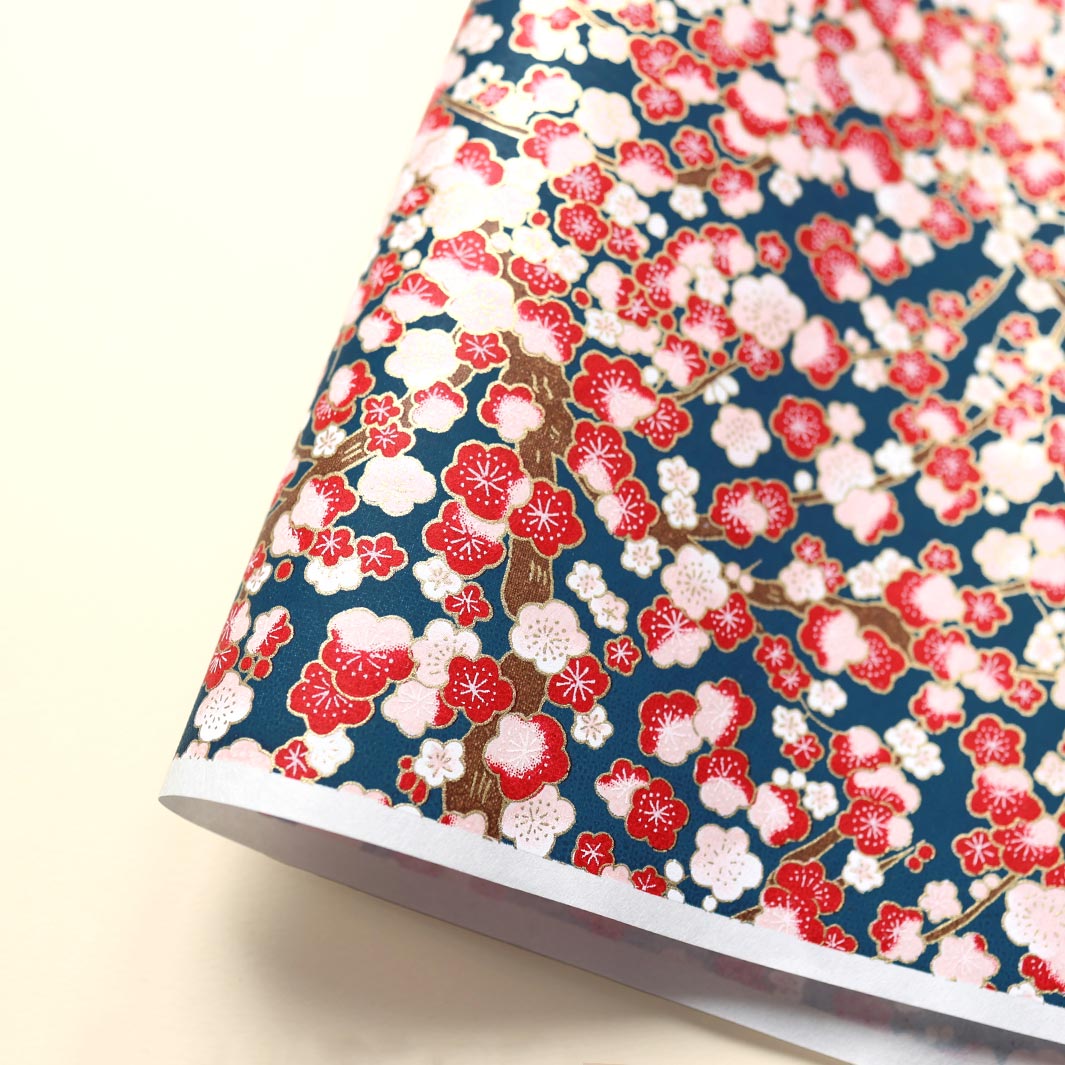 Papier Japonais - Fleurs de Prunier - Bleu Marine, Rouge et Rose - M592