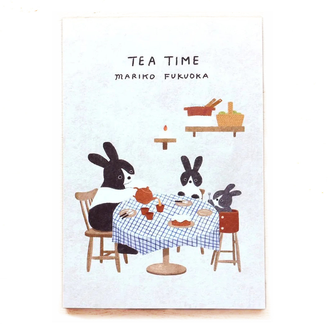 photo packshot de la couverture du bloc de cartes postales de 10 cartes et 5 motifs « tea time » par Mariko Fukuoka pour Cozyca Products