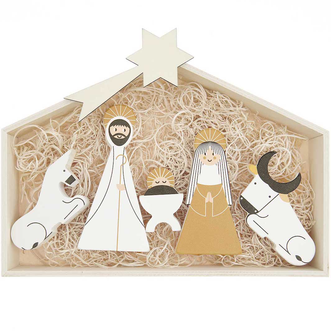 photo packshot de la crèche de noël en bois rico design