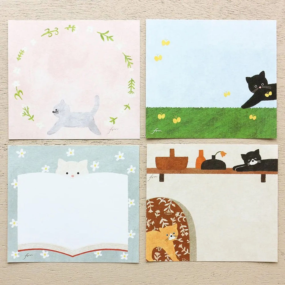 photo packshot du détail des 4 motifs du bloc-notes de 120 feuilles « meow » par Mariko Fukuoka pour Cozyca Products