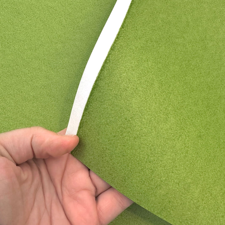 photo packshot d'un détail du mouchetage du papier japonais yuzen chiyogami uni vert olive adeline klam (U1044)