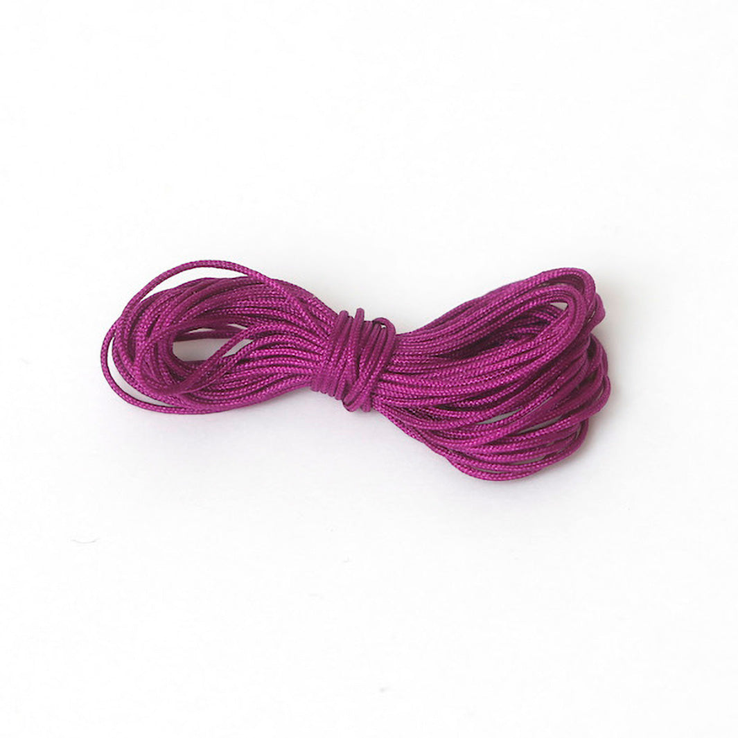 photo packshot du fil simple en 3m de longueur de couleur violet prune adeline klam