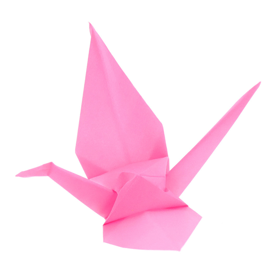 photo packshot d'une grue montée du set de 100 papiers origami unis rose bubble gum toyo