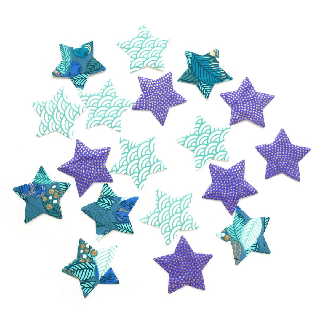 photo packshot du lot de 18 stickers étoile en papier japonais adeline klam dans les tons bleu canard, vert d'eau et bleu nuit « songe »
