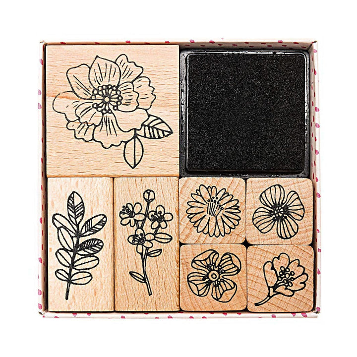 photo packshot du lot de 7 tampons aux motifs de croquis de fleurs rico design