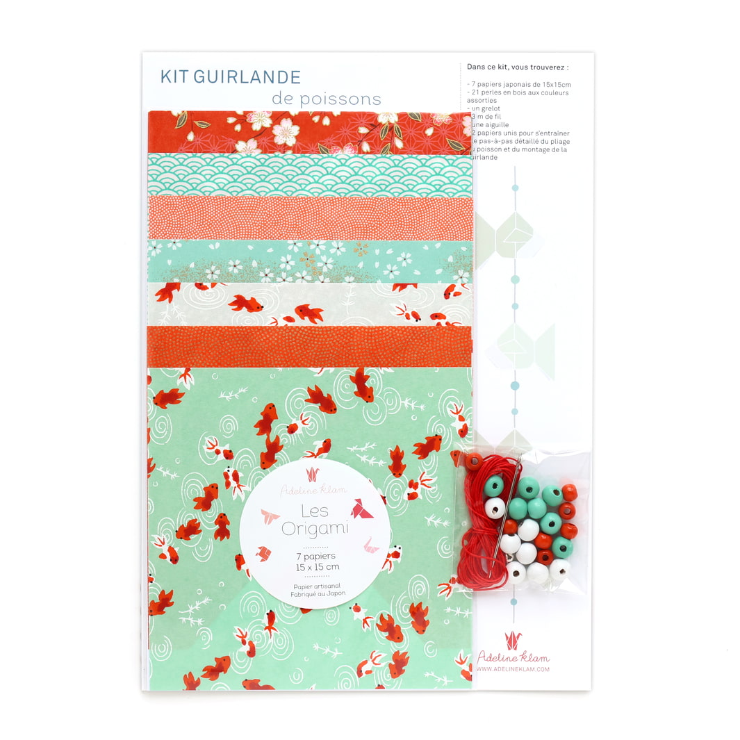 photo packshot du packaging du kit guirlande de poissons dans les tons rouge orange, vert d'eau et blanc crème « koï » (E6) adeline klam