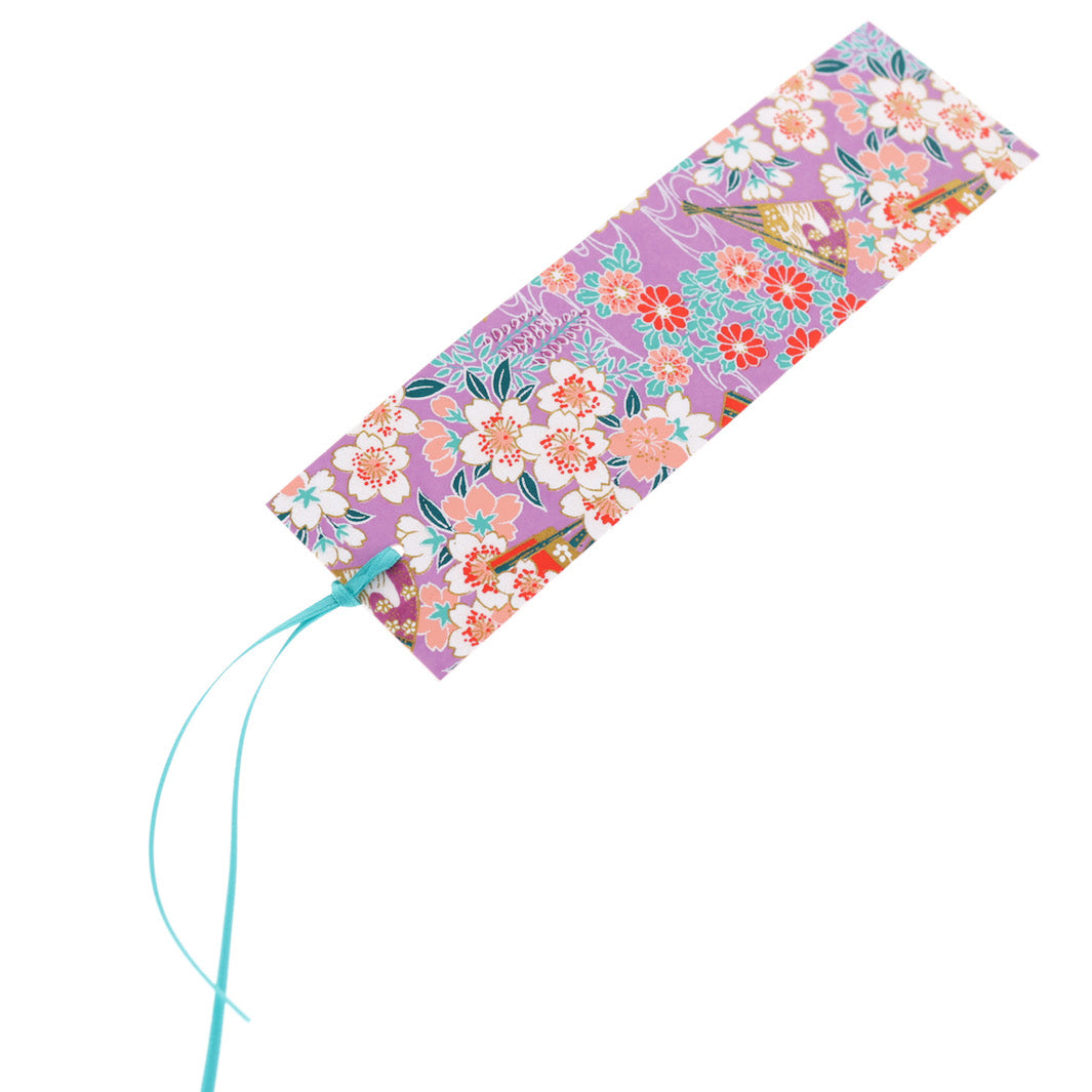 photo packshot du recto du marque-page en papier japonais au motif de fleurs de cerisier, de glycines et d'éventails dans les tons mauve, bleu turquoise et corail (M1015) adeline klam