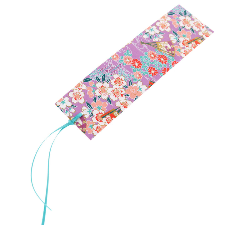 photo packshot du recto du marque-page en papier japonais au motif de fleurs de cerisier, de glycines et d'éventails dans les tons mauve, bleu turquoise et corail (M1015) adeline klam