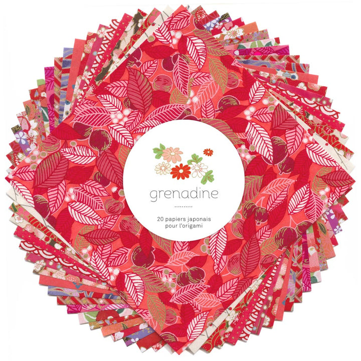 photo packshot du set de 7 carrés de papiers japonais adeline klam de 15cm par 15cm dans les tons rouges, rouge orangé et roses « grenadine »