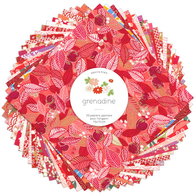 photo packshot du set « grenadine » de 20 papiers origami en 15cm par 15cm dans les tons rouges, rouge orangé, corail et roses adeline klam