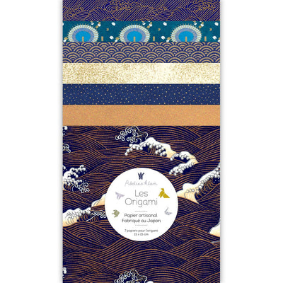 photo packshot du set de 7 carrés de papiers japonais adeline klam de 15cm par 15cm dans les tons bleu nuit, bleu violet et dorés « hokusai » (X2)