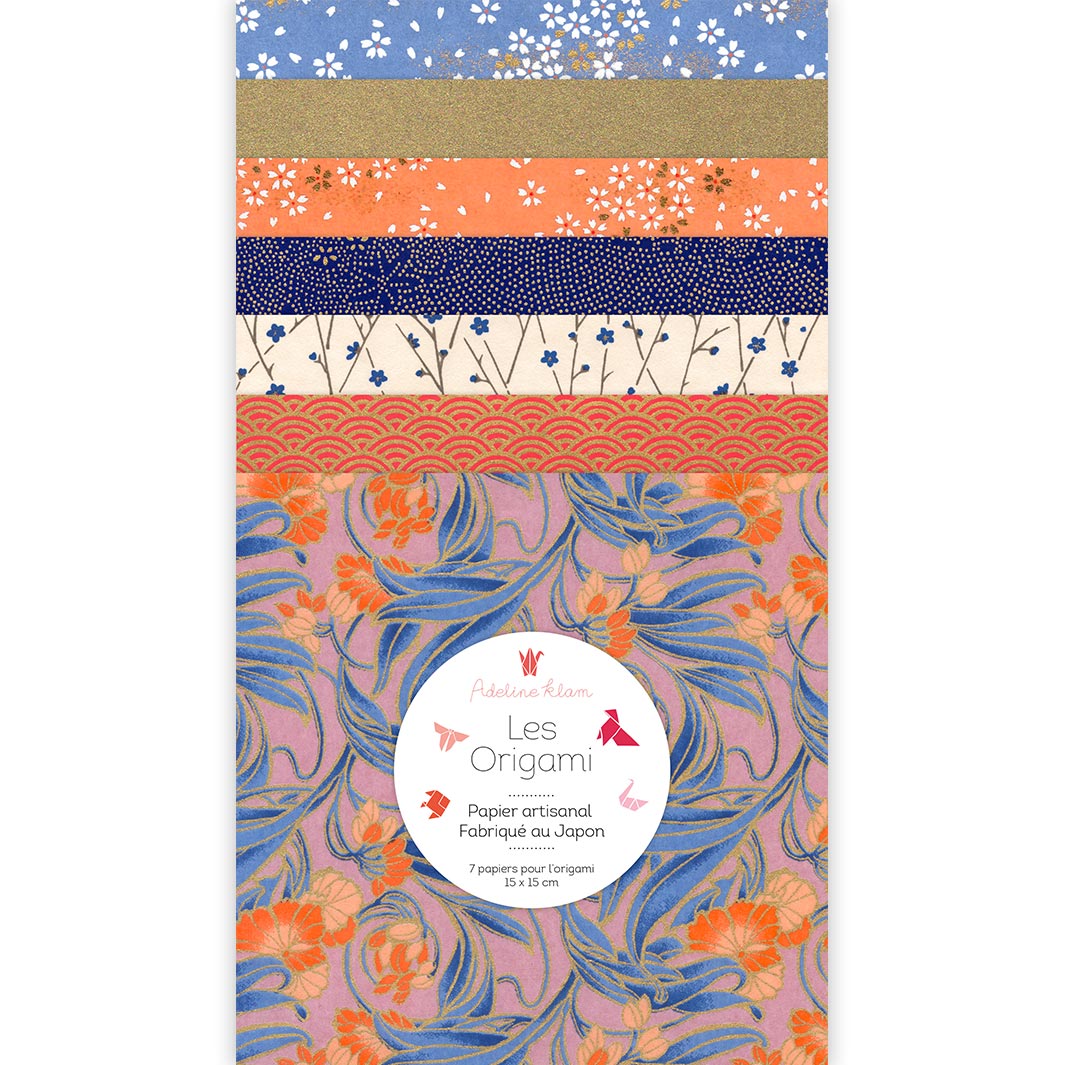 photo packshot du set de 7 carrés de papiers japonais adeline klam de 15cm par 15cm dans les tons corail, bleu moyen, bleu nuit, bois de rose et dorés « william » (T7)