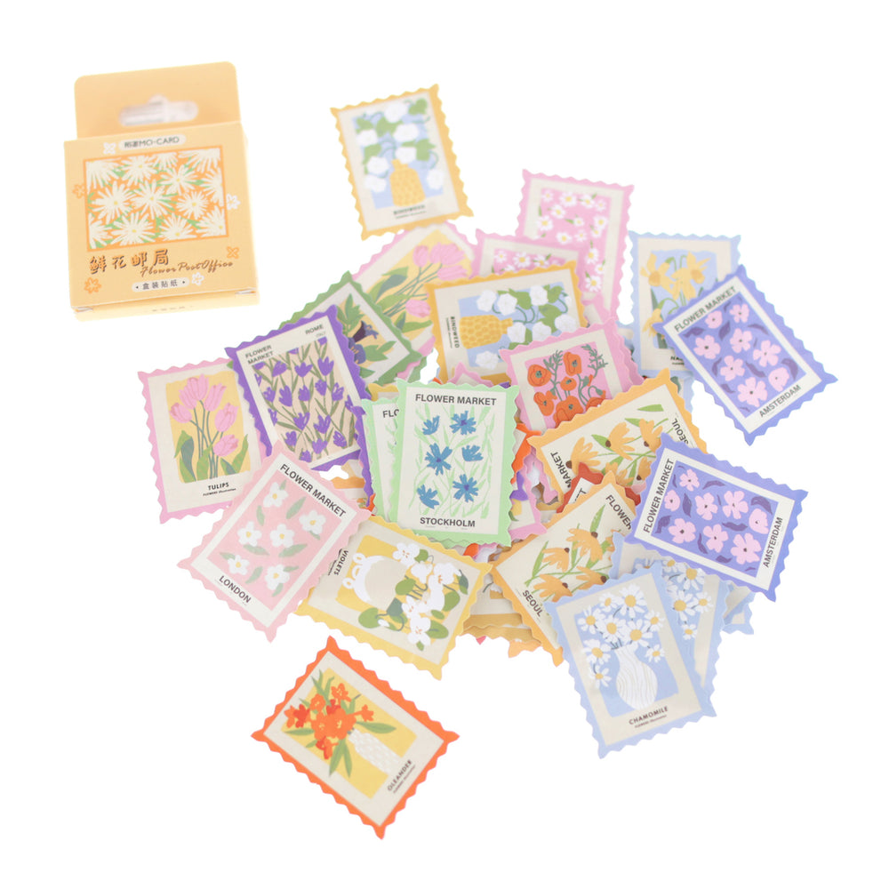 photo packshot des timbres en vrac du lot de 46 stickers en forme de timbres floraux multicolores