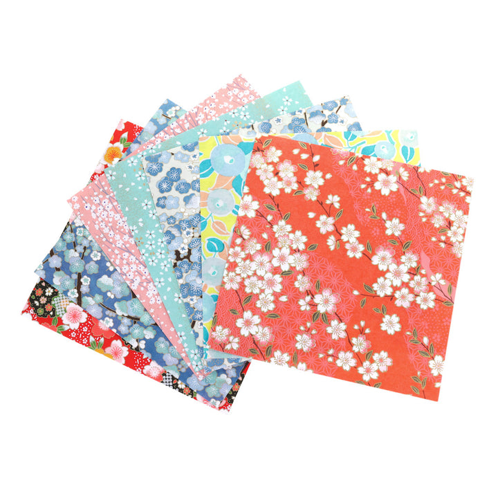 détails papiers japonais adeline klam de 15cm par 15cm aux motifs fleuris et tons multicolores « les fleuris »