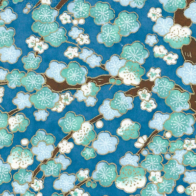Papier Japonais - Fleurs de cerisiers bleues et vert d'eau, contours dorés sur fond bleu - M448-Papier japonais-AdelineKlam