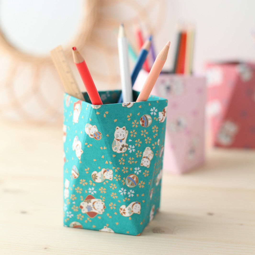 Prism pencil pot - Cats and Balls Figurines - Duck Blue, Brown, Water Green and Purple - M848