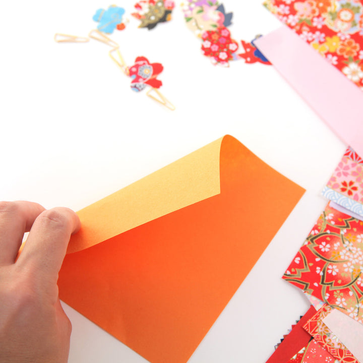 40 Papiers Origami - 15 x 15 cm - Motifs Traditionnels et Unis - Mélange Aléatoire