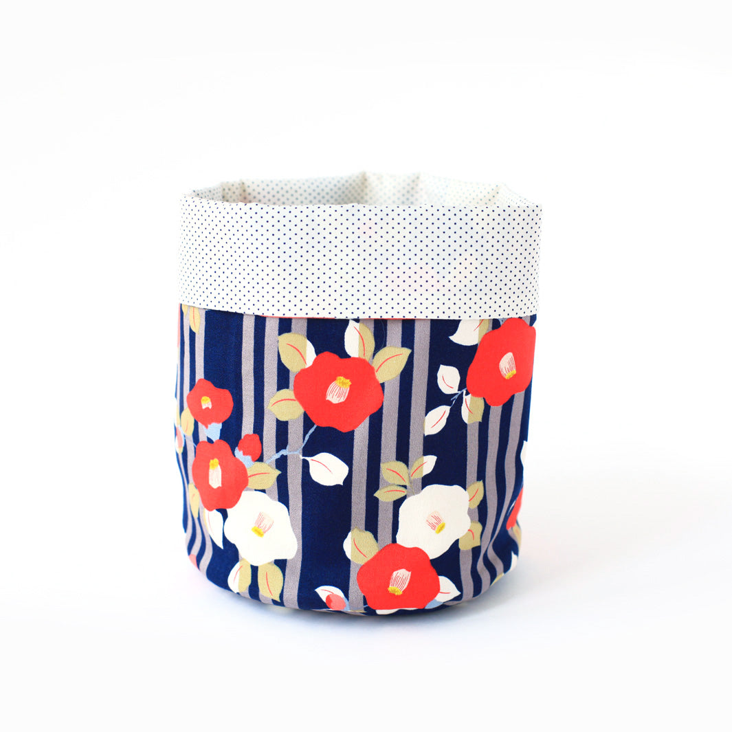 Japanese fabric basket - Camellias and Peas