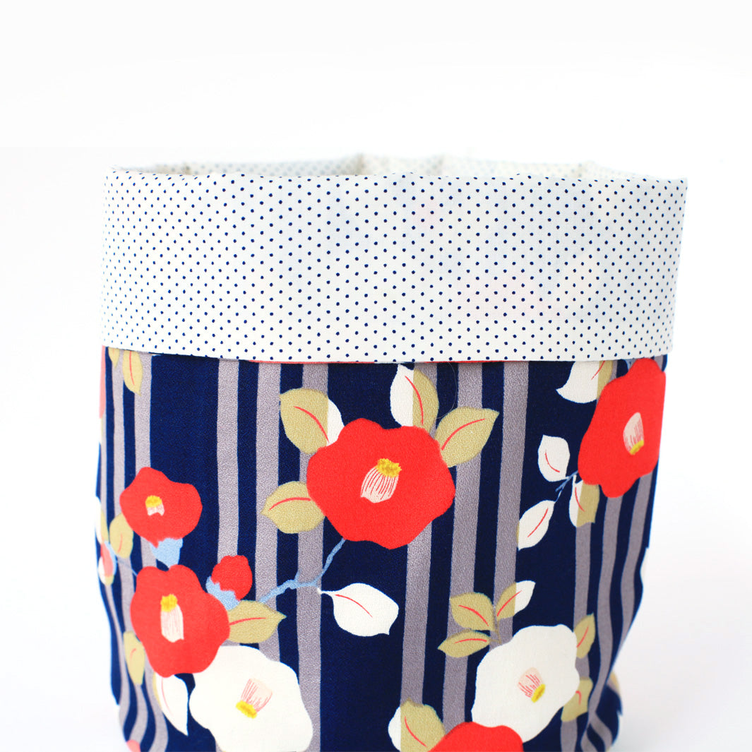 Japanese fabric basket - Camellias and Peas