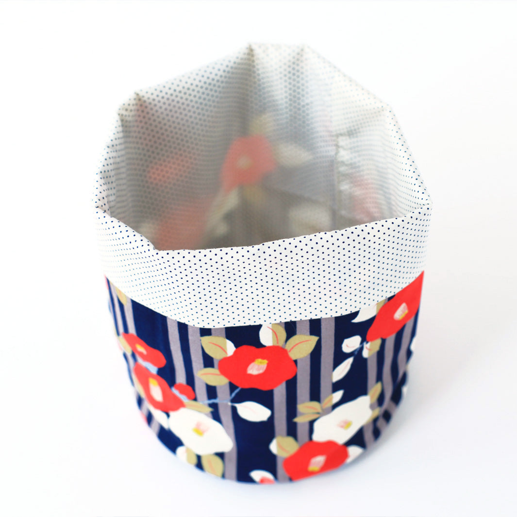 Japanese fabric basket - Camellias and Peas