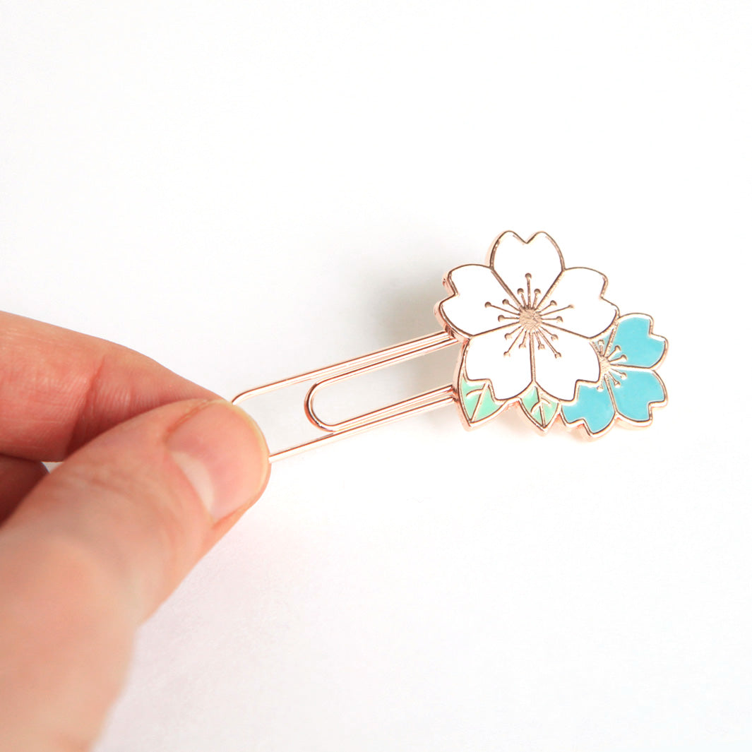 Paper clip - Cherry blossoms - White and Blue